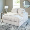 STUPENDOUS CHAISE