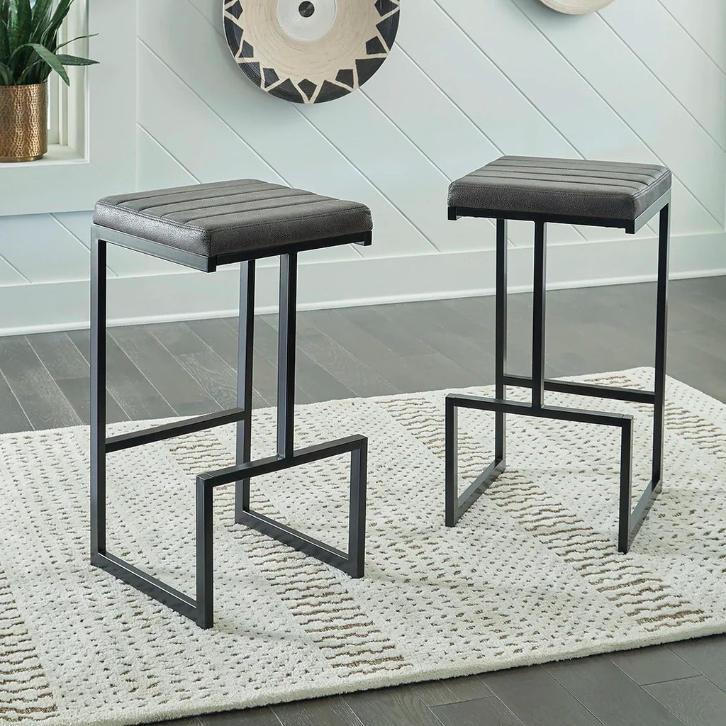 STRUMFORD HIGH STOOL
