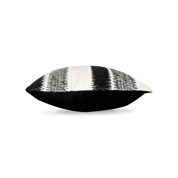 LOOTIS SQUARE CUSHION